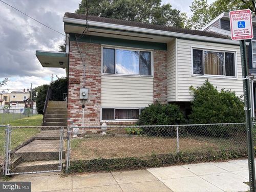 633 Raleigh Pl Se, WASHINGTON, DC, 20032-4221 | Card Image