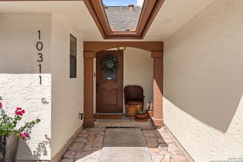 10311 Grand Cir, San Antonio, TX, 78239-1413 | Card Image