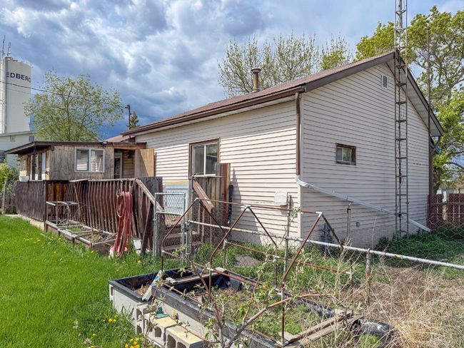 180 1 Street South, House other with 2 bedrooms, 1 bathrooms and 10 parking in Edberg AB | Image 29