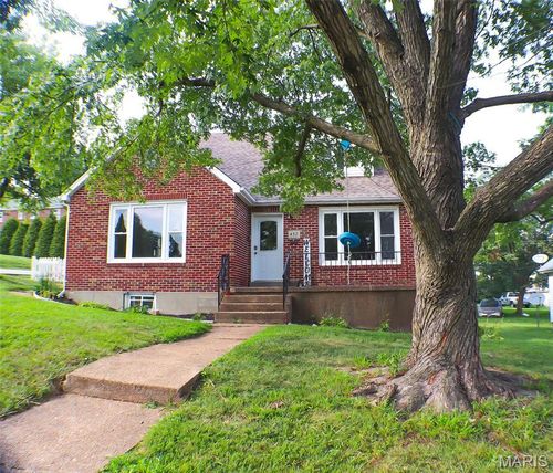 437 W 8th St, Hermann, MO, 65041-1223 | Card Image