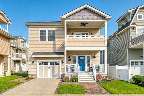 303 Farragut Rd, Wildwood Crest, NJ, 08260-3721 | Card Image