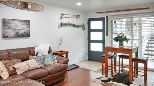 2c-100 E Dean St, Aspen, CO, 81611-1997 | Card Image