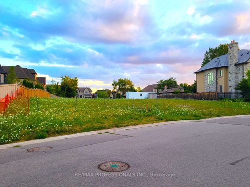 6826 Campbell Settler Crt, Mississauga, ON, L5W1L7 | Card Image