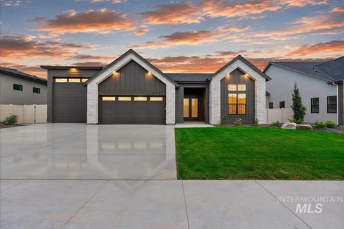 3451 W Parodin St, Eagle, ID, 83616-4021 | Card Image