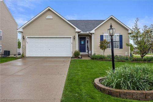 6463 Rubystone Ln, Medina, OH, 44256-5539 | Card Image