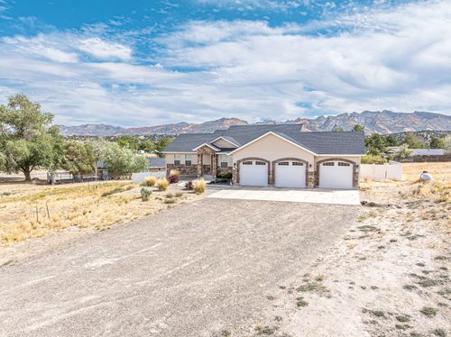 406 Bluecrest Ln, Spring Creek, NV, 89815-5230 | Card Image