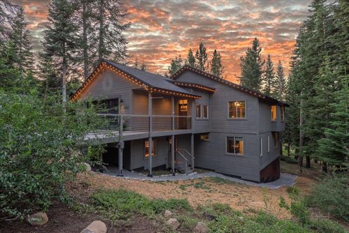 11301 Skislope Way, Truckee, CA, 96161 | Card Image