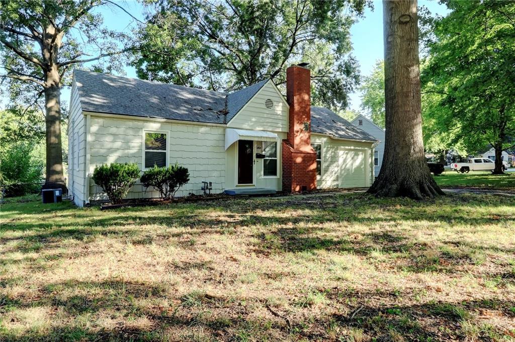 27th Ter, Independence, MO 64052