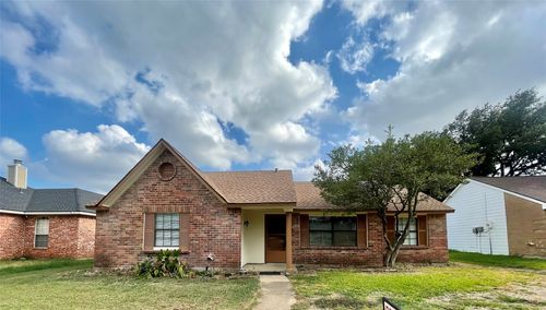 2714 Western Dr, Garland, TX, 75042-5653 | Card Image