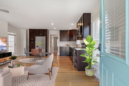 929 Phillips St, Nashville, TN, 37208-3141 | Card Image