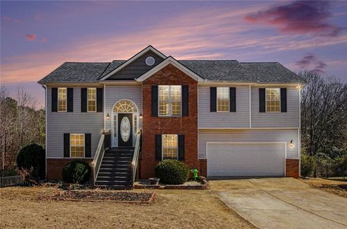 843 Brandon Dr, Winder, GA, 30680-5216 | Card Image