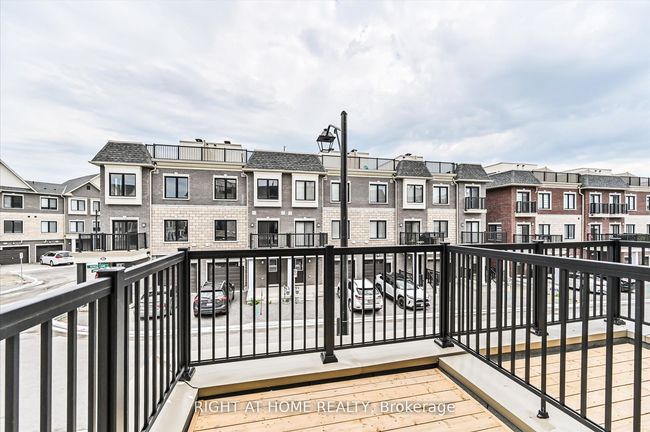 36 Nordic Lane, House attached with 2 bedrooms, 3 bathrooms and 1 parking in Whitchurch Stouffville ON | Image 11