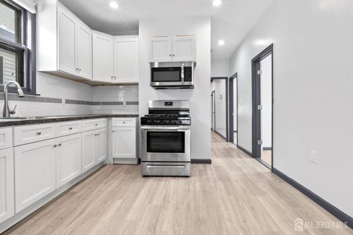 2-211 North 13th Street, Newark, NJ, 07107 | Card Image
