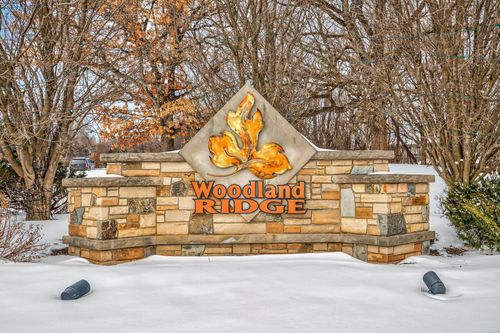 23400 Woodland Ridge Dr, Lakeville, MN, 55044-7031 | Card Image