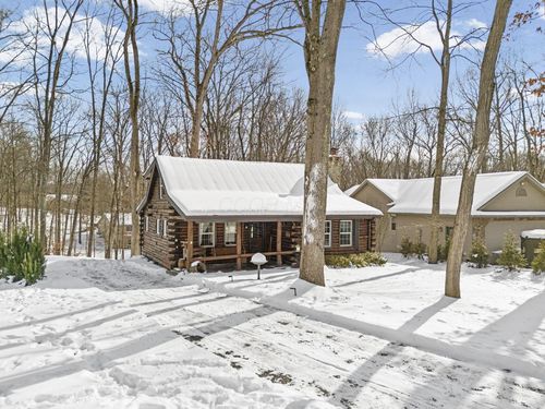 410 Apple Hill Dr N, Howard, OH, 43028-9439 | Card Image