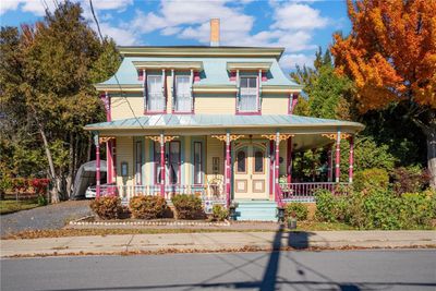 11 Oak St, House other with 5 bedrooms, 3 bathrooms and 5 parking in Lancaster ON | Image 2