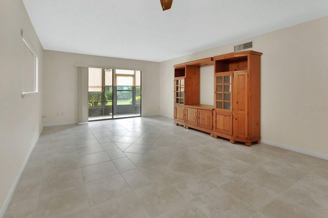 APT-110A - 600 N Boundary Ave, Condo with 2 bedrooms, 2 bathrooms and null parking in Deland FL | Image 4