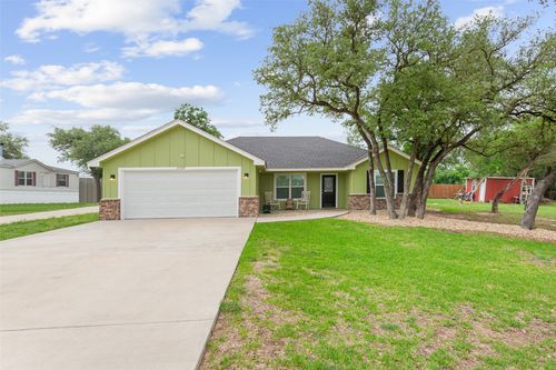3299 Lake Park Rd, Belton, TX, 76513-5105 | Card Image