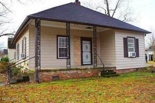 225 N Missouri St, Jackson, TN, 38301-7462 | Card Image