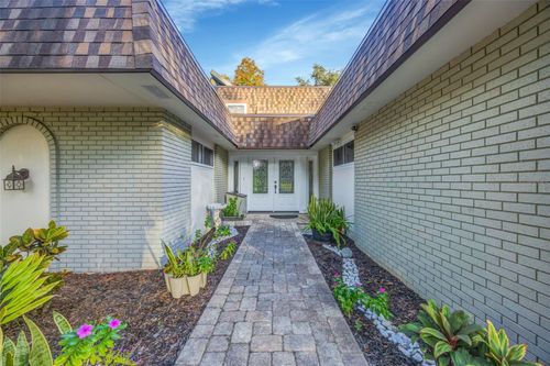 18405 Tomlinson Dr, LUTZ, FL, 33549-5414 | Card Image