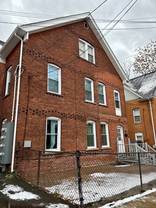 21 Tremont St, New Britain, CT, 06051-1114 | Card Image