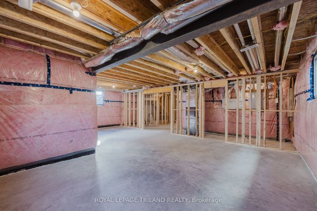 31 Allister Dr, House other with 3 bedrooms, 3 bathrooms and 4 parking in Middlesex Centre ON | Image 29