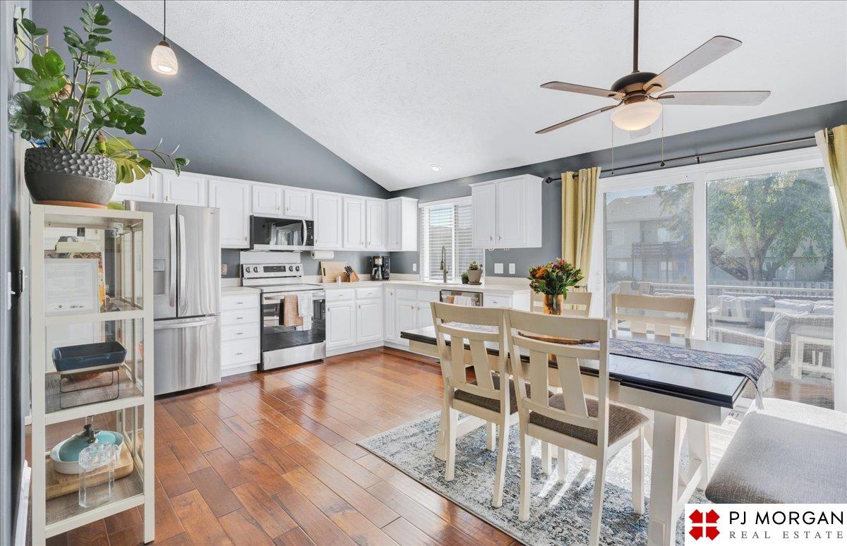 Saratoga St, Omaha, NE 68116