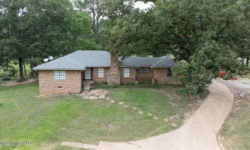 108 Wynndale Lake Rd, Terry, MS, 39170-9715 | Card Image