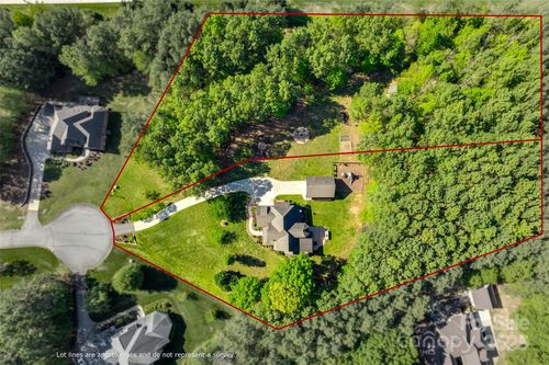 545 Little Cove Ln, Lake Wylie, SC, 29710-8107 | Card Image