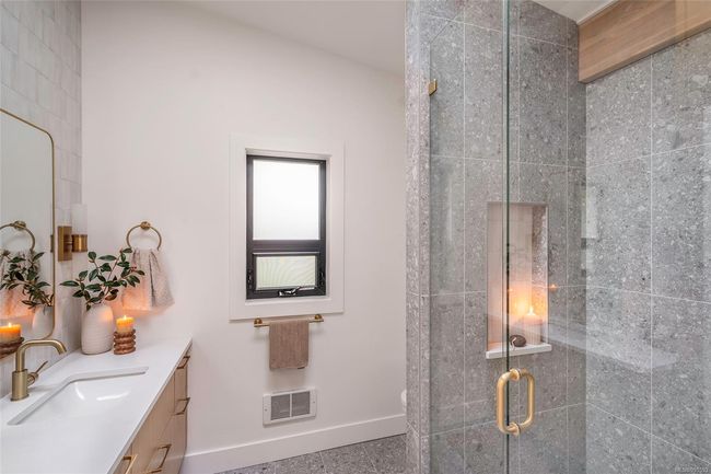 585 Wildwood Cres, House other with 1 bedrooms, 1 bathrooms and 3 parking in Gabriola Island BC | Image 31