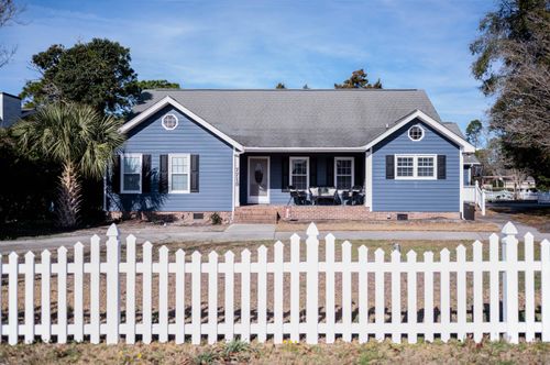 7715 Woodland Dr, Myrtle Beach, SC, 29572-4162 | Card Image