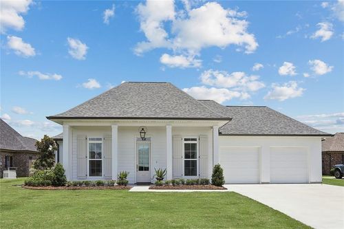 161 Cinclare Dr, Thibodaux, LA, 70301-8083 | Card Image