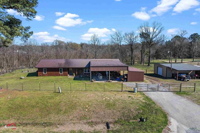 8266 State Highway 7 E, House other with 4 bedrooms, 3 bathrooms and null parking in Joaquin TX | Image 27