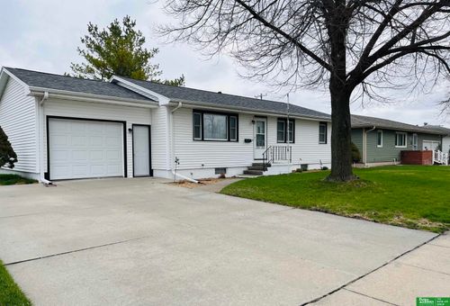 1616 Austin Ln, Fremont, NE, 68025-2727 | Card Image