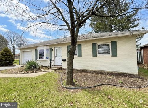 1020 Hanover Rd, YORK, PA, 17408-6216 | Card Image