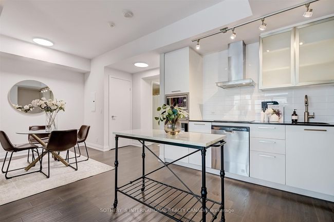 4706 - 14 York St, Condo with 2 bedrooms, 1 bathrooms and null parking in Toronto ON | Image 5