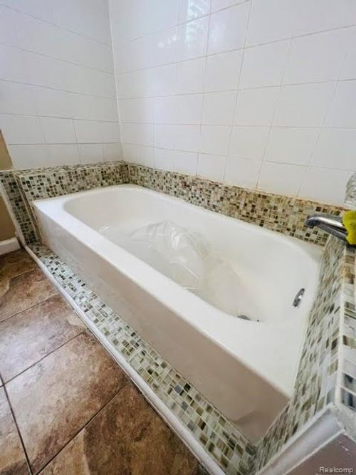 3260 Pasadena St, Detroit, MI, 48238-2720 | Card Image