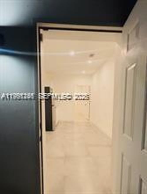 1-1610 Nw 53rd St, Miami, FL, 33142 | Card Image