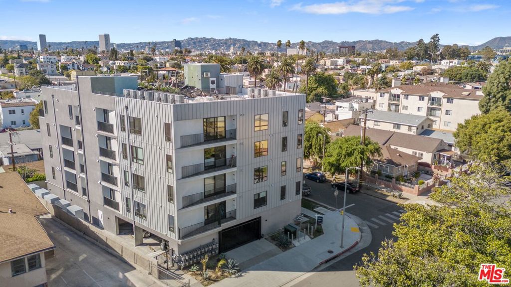 Residential in Los Angeles
