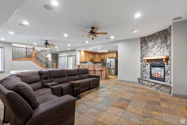 Basement Living room | Image 58