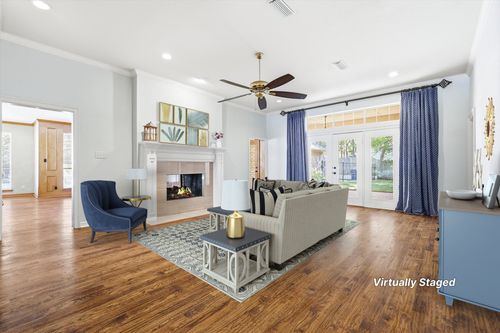 2272 Hollyhill Ln, Denton, TX, 76205-8274 | Card Image