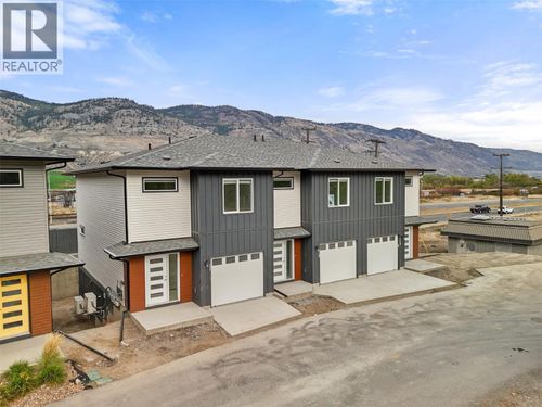 118-8960 Dallas Dr, Kamloops, BC, V2C0K8 | Card Image