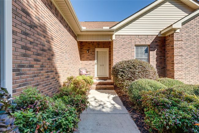 215 Killarney Way, House other with 3 bedrooms, 3 bathrooms and null parking in Easley SC | Image 4