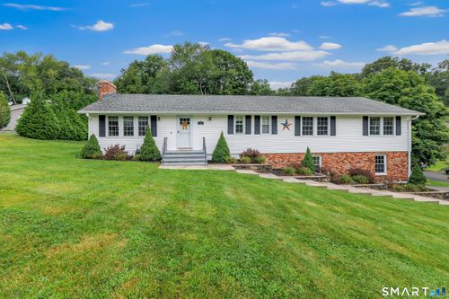 32 Nuthatch Hill Rd, Trumbull, CT, 06611-2613 | Card Image