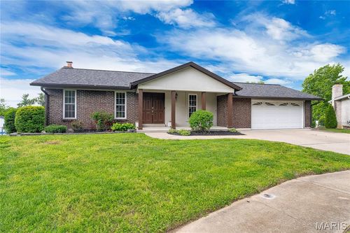 2832 Waldwick Ct, Saint Louis, MO, 63129-3522 | Card Image