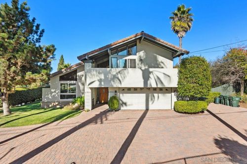 2006 Catalina Ave, Vista, CA, 92084-4802 | Card Image