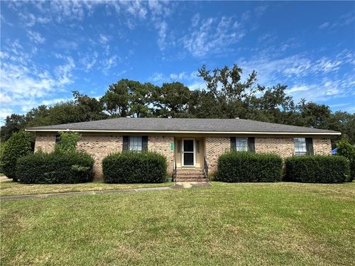 6750 Browder Dr, Theodore, AL, 36582-6040 | Card Image