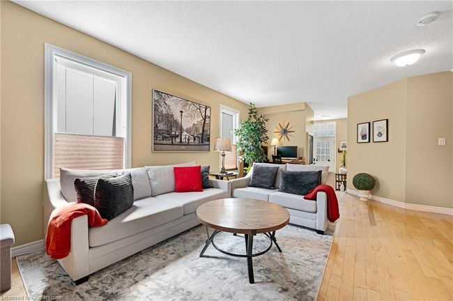 74 Colton Cir, Townhouse with 3 bedrooms, 4 bathrooms and 3 parking in Kitchener ON | Image 13