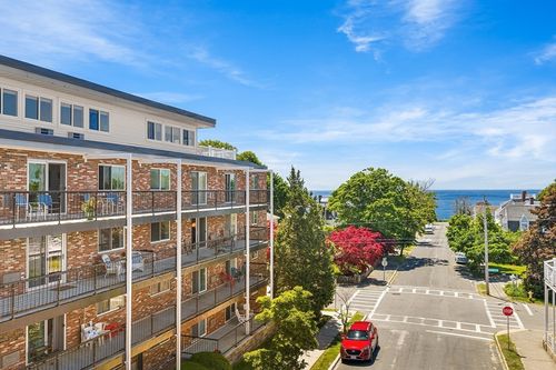 38-44 Lexington Ave, Gloucester, MA, 01930-3929 | Card Image