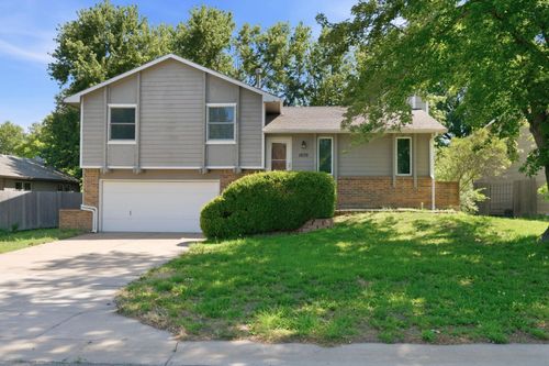 1870 N Cheryl Ct, Wichita, KS, 67212-5387 | Card Image